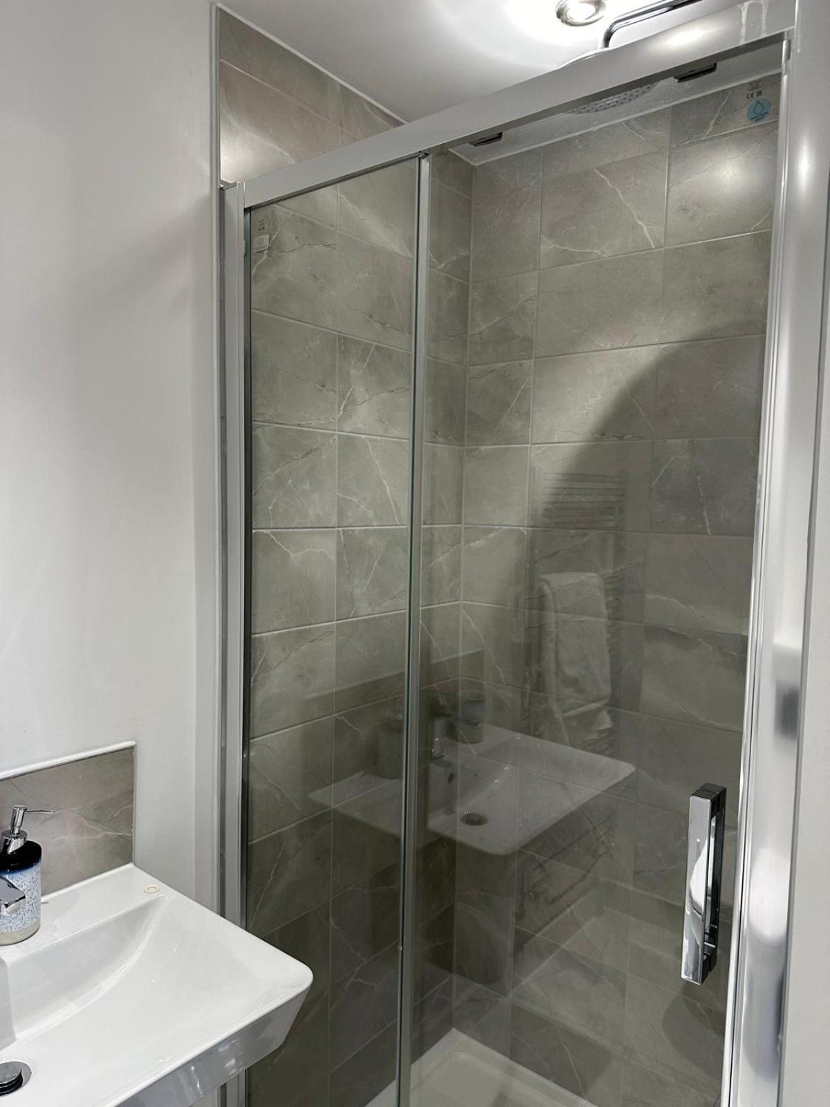 Lush King Ensuite In A Shared Apartment Manchester